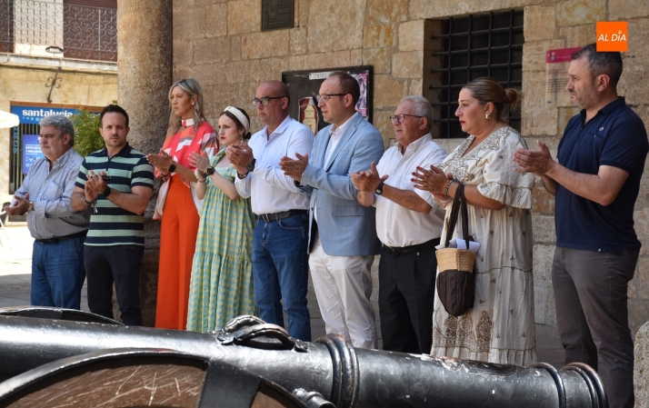 La Corporaci&oacute;n guarda un minuto de silencio por el joven fallecido en el r&iacute;o &Aacute;gueda | Imagen 1