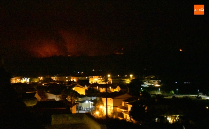 1Foto: Otra noche con la mirada en el horizonte | Imagen 1