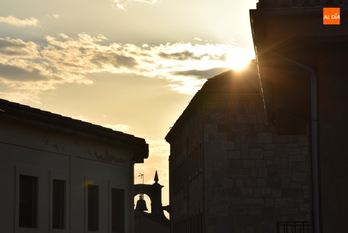 Ciudad Rodrigo vive su &uacute;ltimo atardecer veraniego en pleno ambiente festivo | Imagen 1