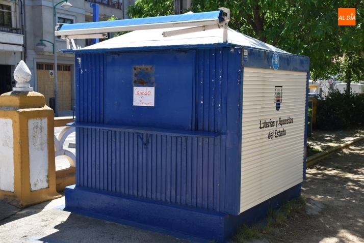 El kiosco azul de La Glorieta cierra &ldquo;para siempre&rdquo; | Imagen 1