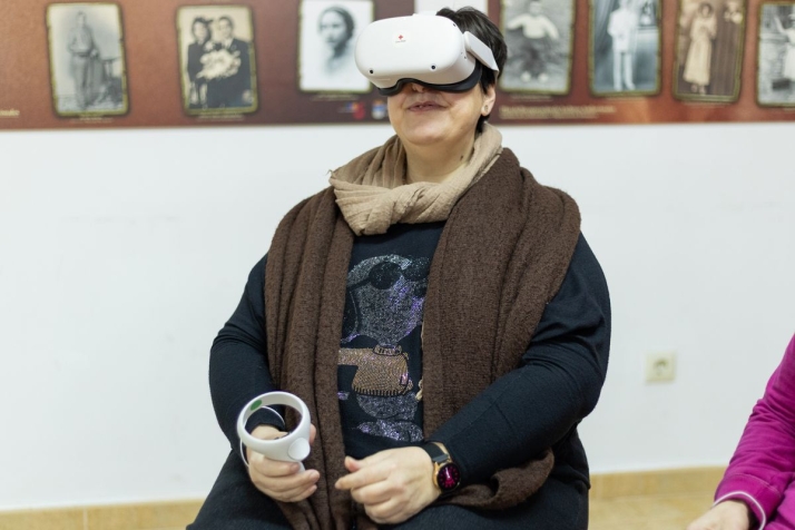 FOTOS | Los protagonistas de los talleres de Cruz Roja toman la palabra: "Es una manera de estar con los vecinos” | Imagen 4