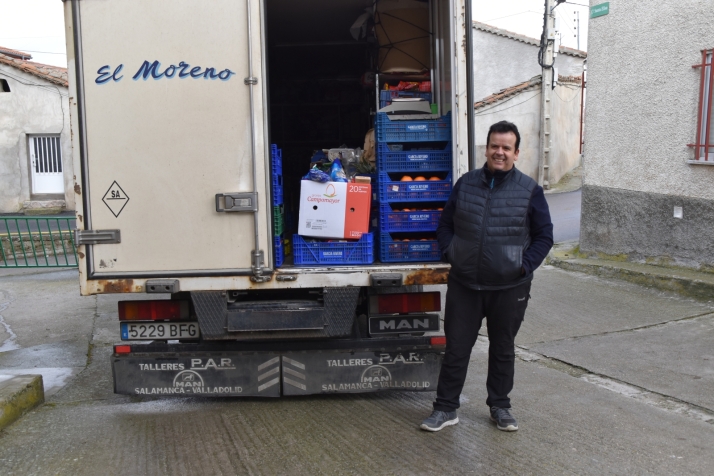 'El Moreno', el vendedor ambulante que recorre los pueblos de Salamanca por lealtad a los vecinos: "Si fuera por dinero, ya lo habría dejado" | Imagen 3