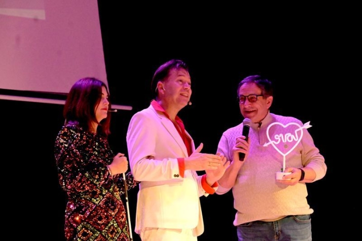 Intensa y divertida entrega de la segunda edici&oacute;n de los Premios Amor Humor | Imagen 5