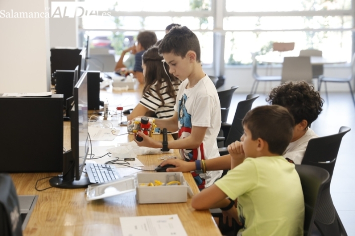 Talleres gratuitos de robótica, diseño en 3D o actividades tecnológicas para 216 menores salmantinos 