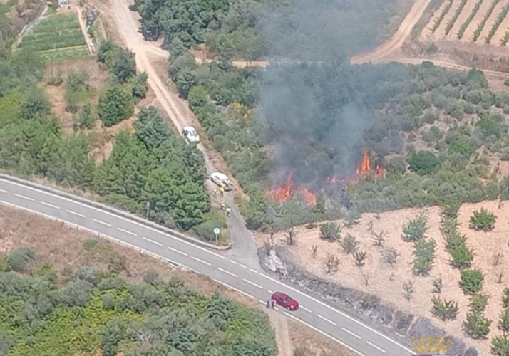 Foto 1 - Controlado un incendio en Garcibuey tras movilizar a numerosos medios