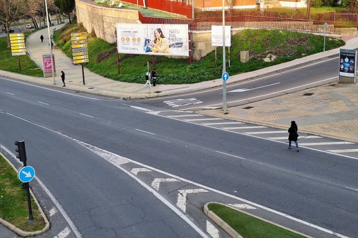 Saavedra y Fajardo cortada 8 meses, &iquest;por qu&eacute; no se ha aprovechado para mejorar esta vieja traves&iacute;a? | Imagen 7