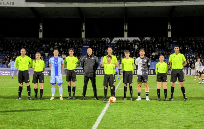 Bonita iniciativa de Unionistas para apoyar a los &aacute;rbitros contra la violencia en el f&uacute;tbol base | Imagen 1