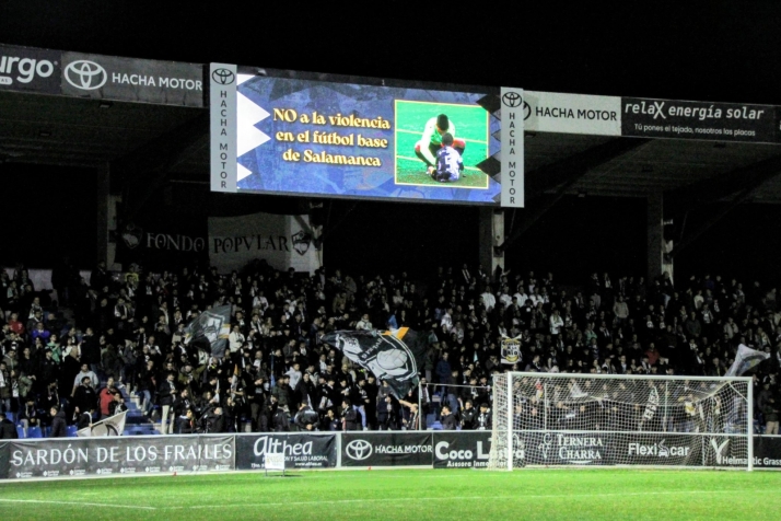 Bonita iniciativa de Unionistas para apoyar a los &aacute;rbitros contra la violencia en el f&uacute;tbol base | Imagen 2