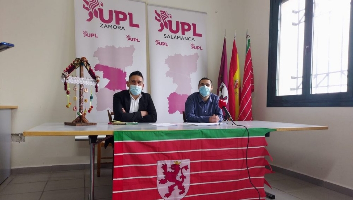 El senador de Compromís, Carles Mulet, y el presidente nacional de UPL, Carlos Javier Salgado