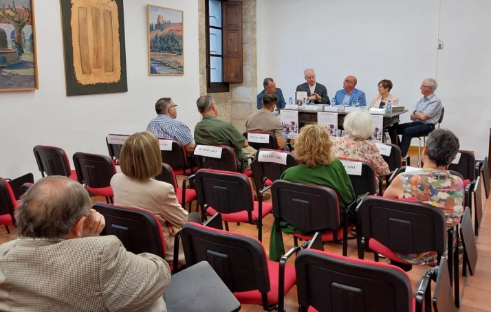 El CEM abre una nueva serie con la &lsquo;Miscel&aacute;nea lexicogr&aacute;fica salmantina&rsquo; de Pascual Riesco | Imagen 1