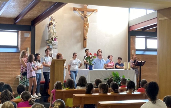 Una gymkana sirve de punto de partida al curso de Catequesis en El Salvador | Imagen 1