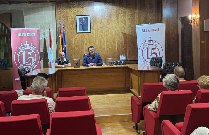Paco Ca&ntilde;amero recupera la memoria de Juan Jos&eacute;, el torero que &quot;toc&oacute; la miel y la hiel&quot; | Imagen 1