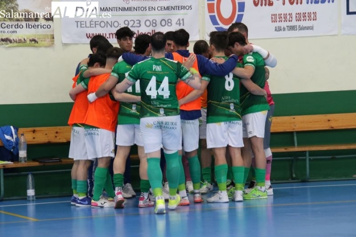 El Piensos Durán Albense compite pero cede ante la pegada de O Esteo (8-3)