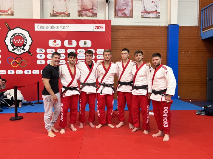 Foto 2 - Pleno de victorias del equipo femenino del Judo Club Doryoku en el inicio de la Segunda Divisi&oacute;n Nacional