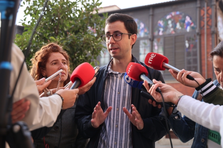 El PSOE exigir&aacute; la vuelta &quot;inmediata&quot; de los autobuses a la Plaza del Mercado | Imagen 1