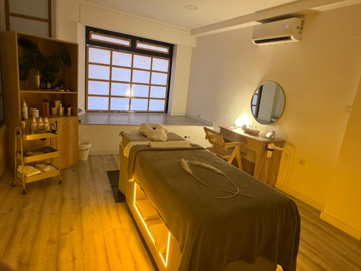 10 negocios imprescindibles en Azafranal y Gran V&iacute;a | Imagen 2