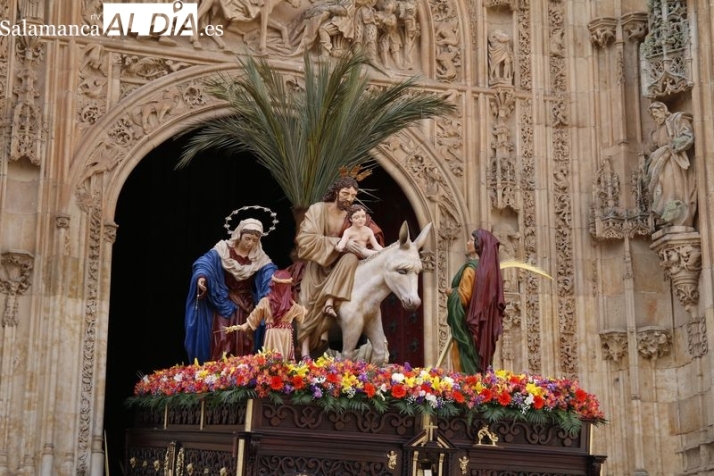 Pasi&oacute;n, alegr&iacute;a y evangelizaci&oacute;n en las tres procesiones protagonistas del Domingo de Ramos  | Imagen 1