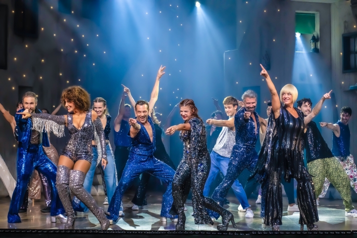 Ver&oacute;nica Ronda, antes de subirse al escenario del CAEM con el musical 'Mamma Mia!': "Interpretar a Donna es un bomb&oacute;n, un regalo en mi carrera" | Imagen 1