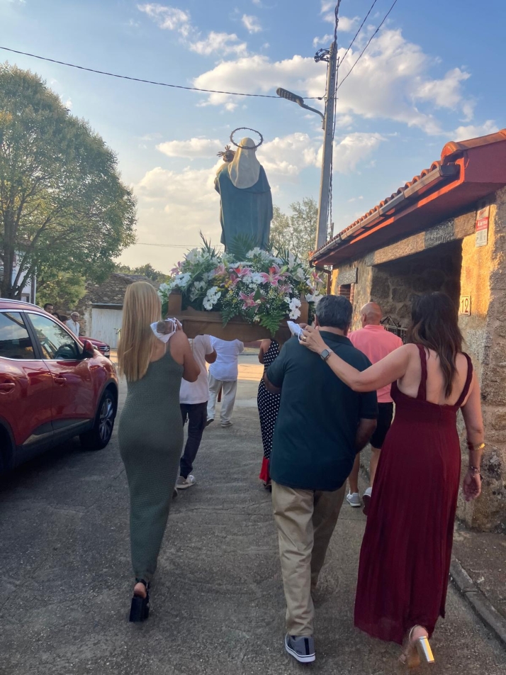 Donde el silencio tiene memoria: crónica de Navagallega | Imagen 1