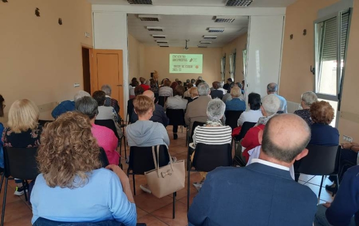 Arrancan en Fuenteguinaldo con gran asistencia los retiros arciprestales de inicio de curso | Imagen 1