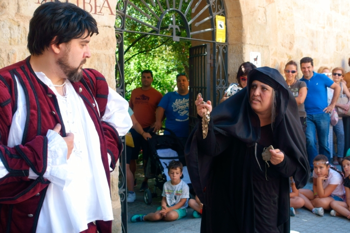 Historia y leyendas en cada rinc&oacute;n de Salamanca a trav&eacute;s del teatro: &ldquo;Los espectadores viven toda una experiencia&rdquo; | Imagen 1