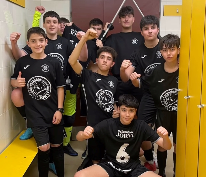 El Infantil A y el Cadete del III Columnas se meten en las finales provinciales de los Juegos Escolares | Imagen 1