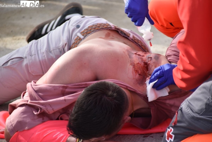 V&Iacute;DEO Y FOTOS | As&iacute; se act&uacute;a ante un accidente a&eacute;reo en Salamanca: Matac&aacute;n acoge este espectacular simulacro   | Imagen 1