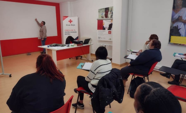 Cruz Roja inicia su curso para obtener las Competencias Clave Nivel 2 | Imagen 1