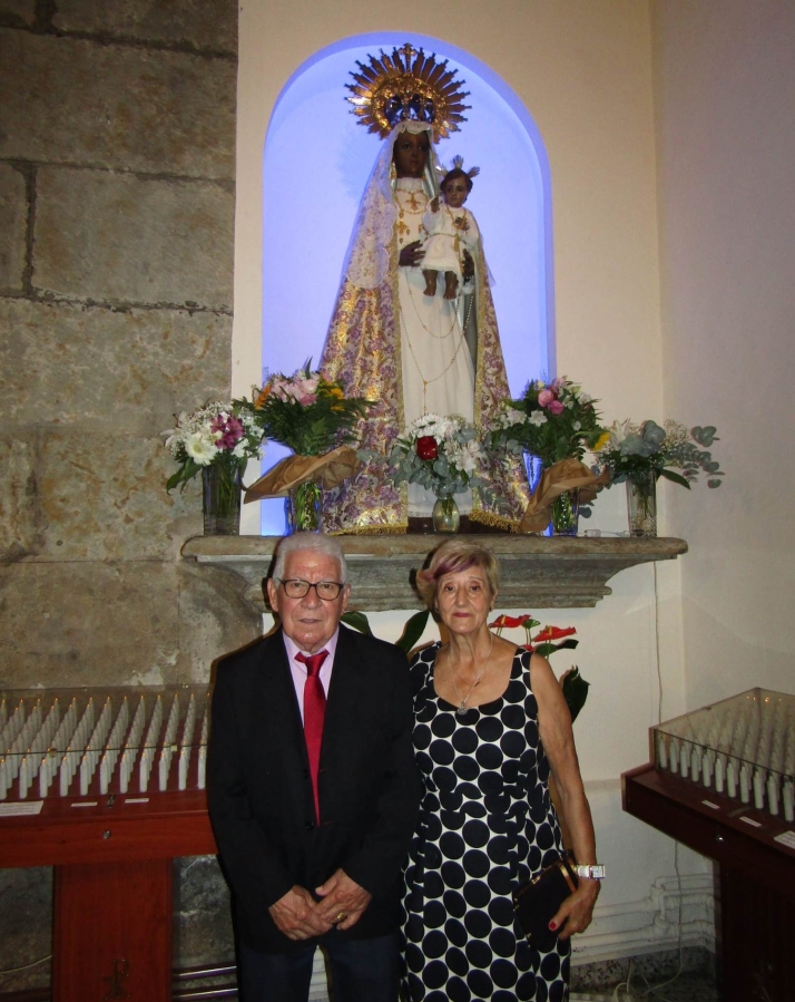 Paquita y Manolo celebran sus Bodas de Oro | Imagen 1