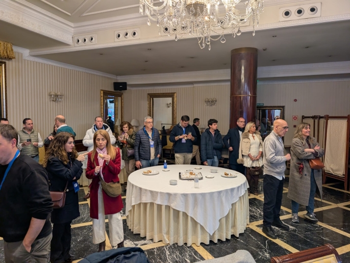 Mañueco vuelve a ganar las elecciones en Castilla y León: "Ahora empieza el nuevo futuro para nuestra tierra" | Imagen 1