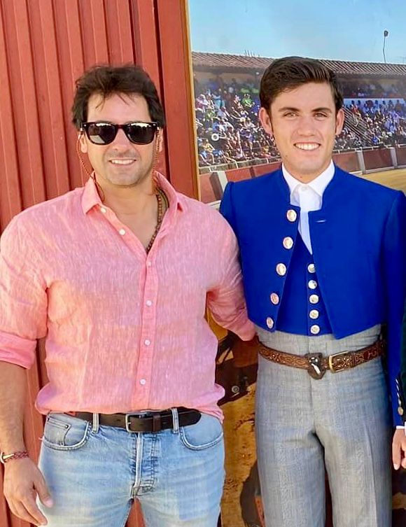 El salmantino Jos&eacute; Ignacio Casc&oacute;n se une al equipo del rejoneador Guillermo Hermoso de Mendoza | Imagen 1