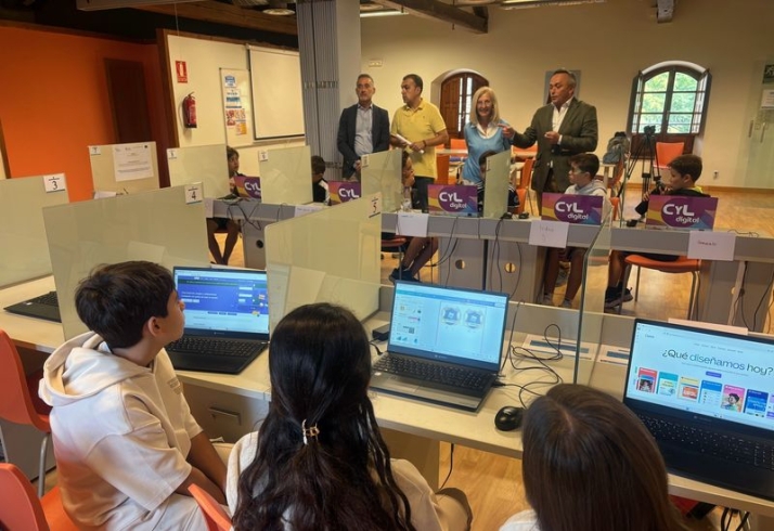 Foto 1 - Las Olimpiadas CyL Digital clausuran en Alba de Tormes un verano de formación tecnológica para más de 470 jóvenes del medio rural