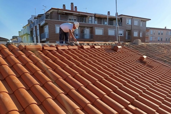 'ALBSOCAL' avanza en la construcci&oacute;n del nuevo almac&eacute;n municipal de Alba de Tormes | Imagen 1