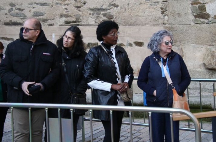 Ana Isabel Sastre, primera en rendir homenaje a Santa Teresa | Imagen 1