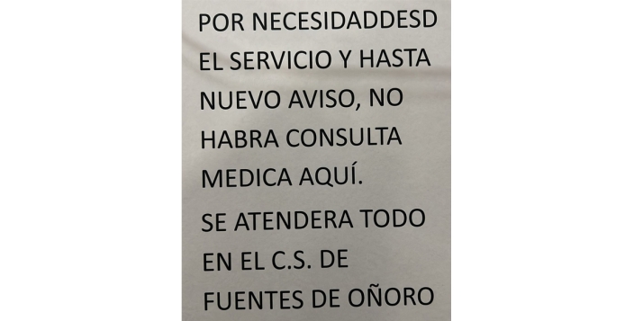 Un cartel mal escrito avisa de la ausencia m&eacute;dica en Aldea del Obispo durante la Navidad | Imagen 1