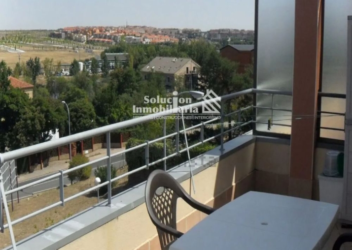 ¿Quieres vivir en un ático? En Salamanca y su alfoz los tienes desde 45.000 euros | Imagen 2