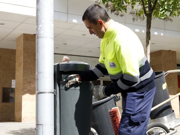 Bienvenido Herrero, tres décadas velando por la limpieza de Salamanca: "La educación de la gente es brutal" | Imagen 3