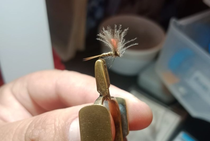 El Club de Pesca Santa Teresa imparte sus propios cursos de montaje de moscas | Imagen 1