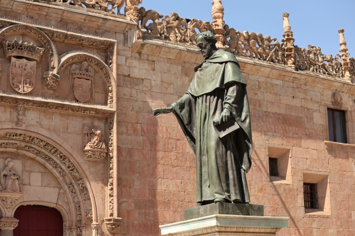 Las estatuas que narran la historia de Salamanca: un viaje por su patrimonio de bronce y piedra | Imagen 2