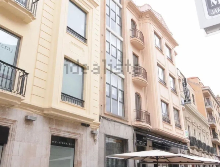 Casi 8 millones de euros: este es el edificio en venta m&aacute;s caro de Salamanca | Imagen 2