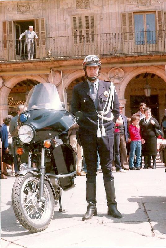 Jes&uacute;s S&aacute;nchez, 38 a&ntilde;os de historia en la Polic&iacute;a Local de Salamanca: "Entr&eacute; a la polic&iacute;a perdiendo dinero porque era lo que m&aacute;s me gustaba" | Imagen 2