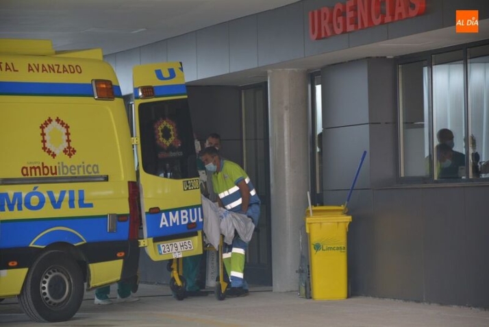Foto de archivo de la entrada a Urgencias del nuevo Hospital Universitario de Salamanca