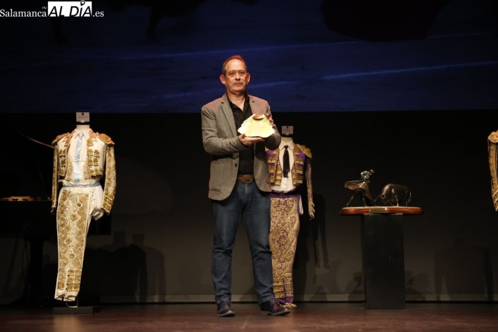 Jorge Lurueña, nuevo presidente de la Federación de Peñas Taurinas 'Helmántica' | Imagen 1