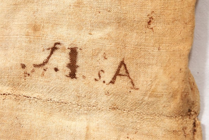 La ciencia descifra los secretos de los lienzos sepulcrales de Santa Teresa | Imagen 1