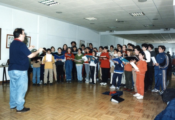 Michel N&uacute;&ntilde;ez se jubila: de su pasi&oacute;n por la guitarra al alumno que fue a buscar a la obra y que lleg&oacute; al &eacute;xito en Nueva York | Imagen 1