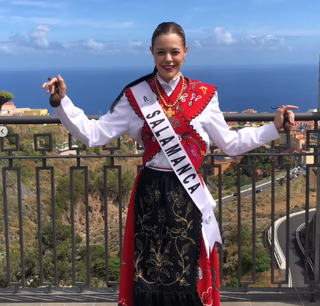 Un traje t&iacute;pico salmantino llega a Tenerife con Miss Salamanca  | Imagen 1