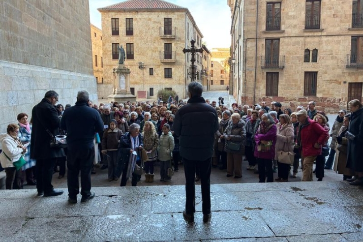 150 fieles de las comarcas de Alba y Guijuelo peregrinan a la Catedral de Salamanca para ganar el Jubileo | Imagen 1