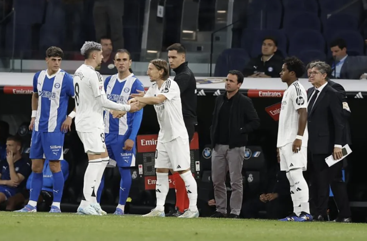 &lsquo;Pica&rsquo;, sin complejos en el Bernab&eacute;u | Imagen 1