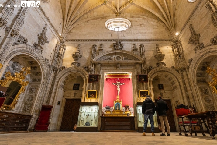 V&Iacute;DEO y FOTOS | De Ieronimus a Mauro Rubio: la historia de la Catedral de Salamanca contada a trav&eacute;s de sus tesoros funerarios | Imagen 3