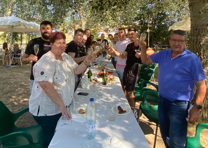 Hosteleros albenses celebran la festividad de Santa Marta | Imagen 1